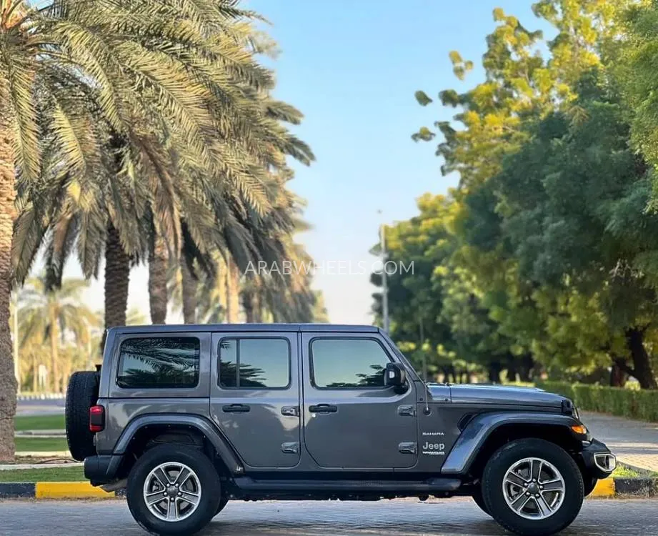 Jeep Wrangler 2021 for Sale in Sharjah Image-13