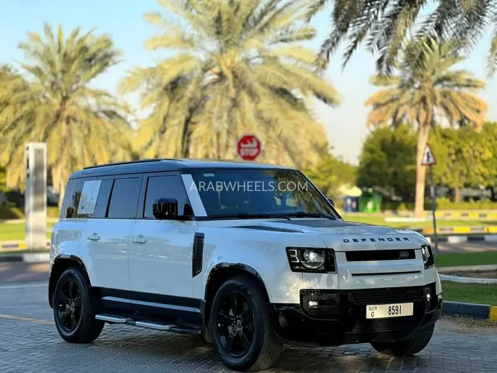 Land Rover Defender 2023 for Sale in Sharjah Image-11