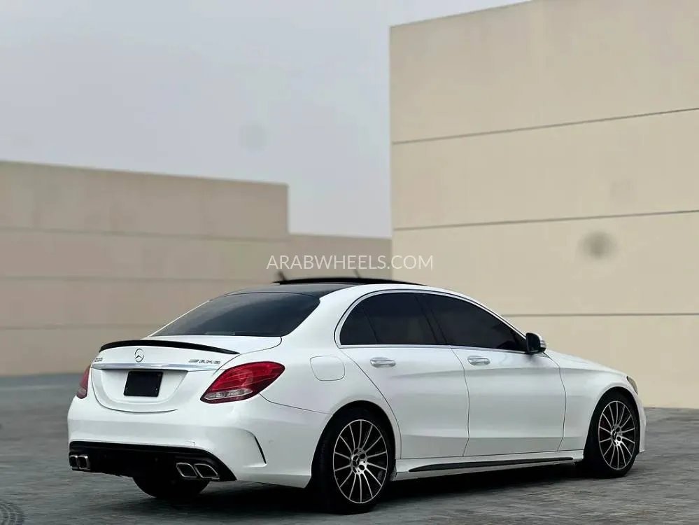 Mercedes Benz C Class 2018 for Sale in Sharjah Image-18