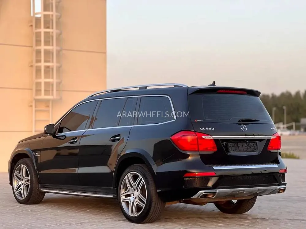 Mercedes Benz GL Class 2015 for Sale in Sharjah Image-10