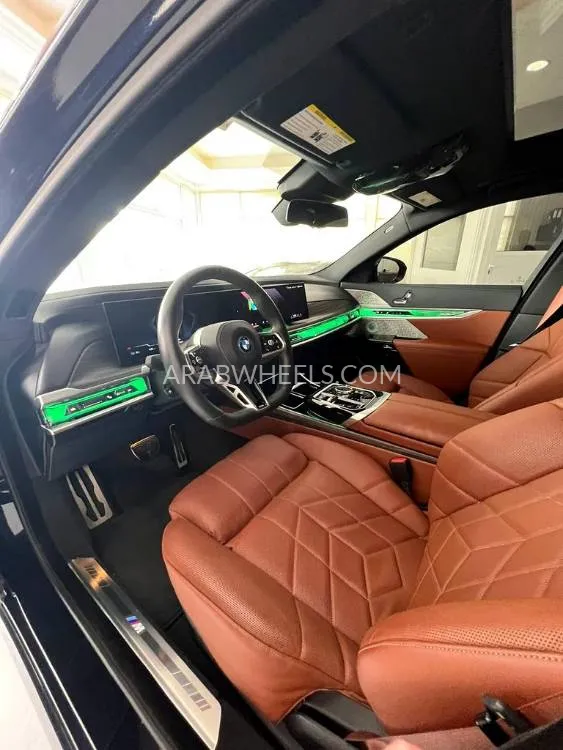 BMW i7 2024 for Sale in Fujairah Image-7
