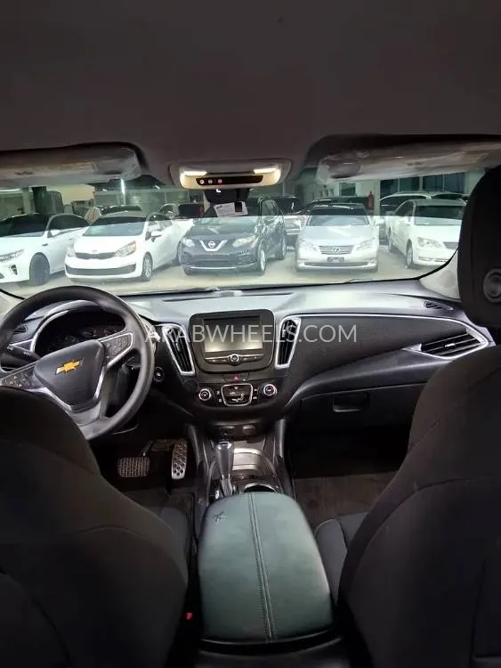 Chevrolet Malibu 2017 for Sale in Ajman Image-12