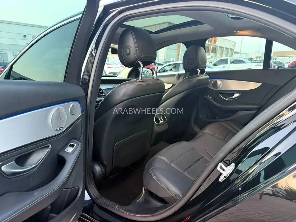 Mercedes Benz C Class 2015 for Sale in Sharjah Image-9
