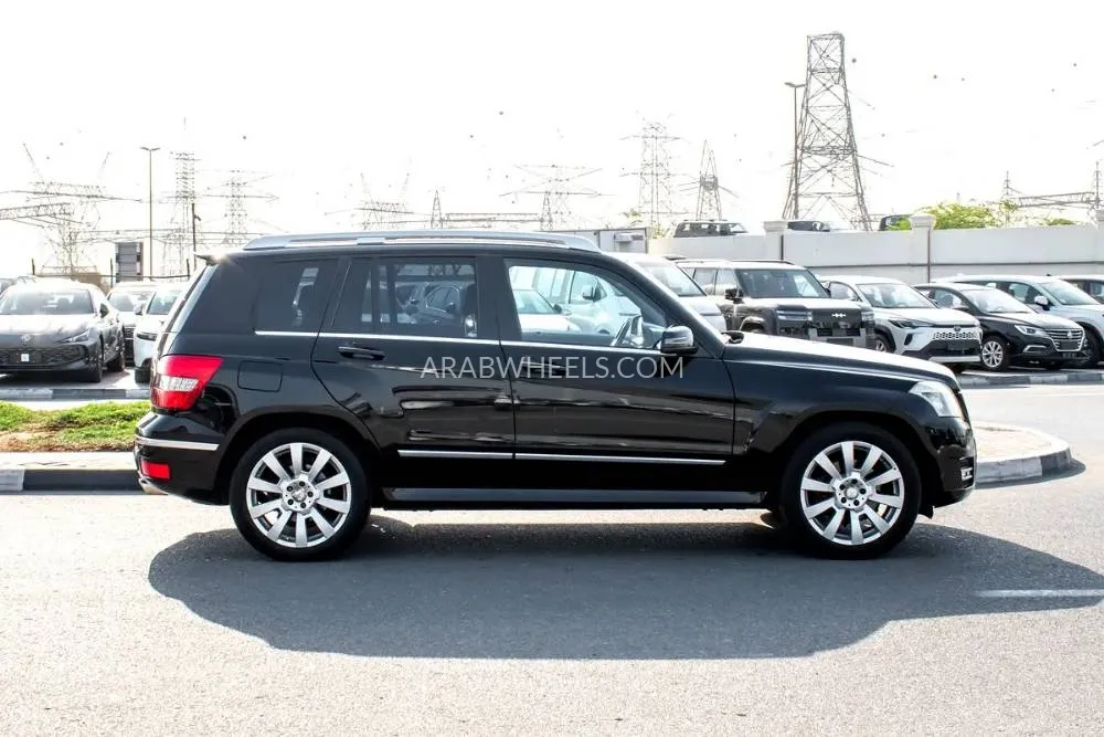 Mercedes Benz GLK Class 2011 for Sale in Dubai Image-17