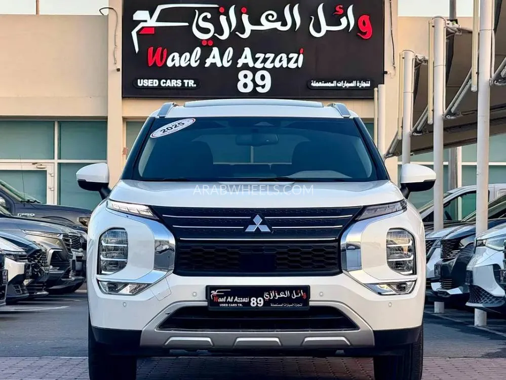 Mitsubishi Outlander 2025 for Sale in Sharjah Image-20