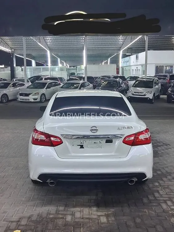 Nissan Altima 2017 for Sale in Ajman Image-4