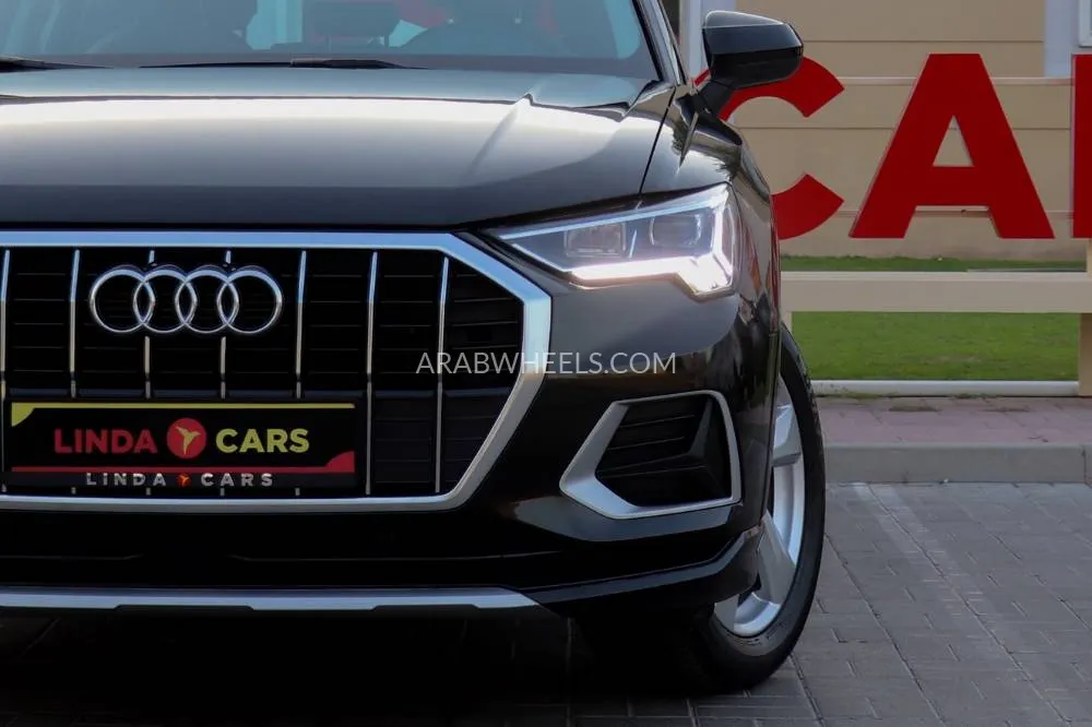 Audi Q3 2020 for Sale in Dubai Image-5