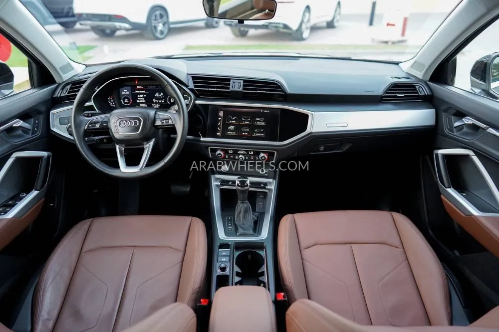 Audi Q3 2020 for Sale in Dubai Image-16