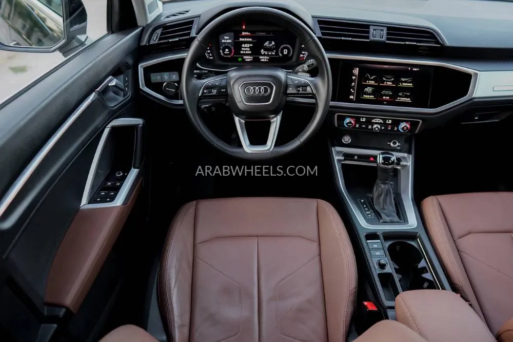 Audi Q3 2020 for Sale in Dubai Image-17