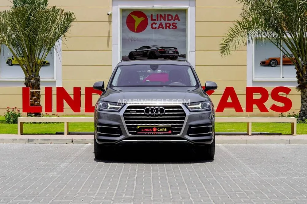 Audi Q7 2016 for Sale in Dubai Image-4