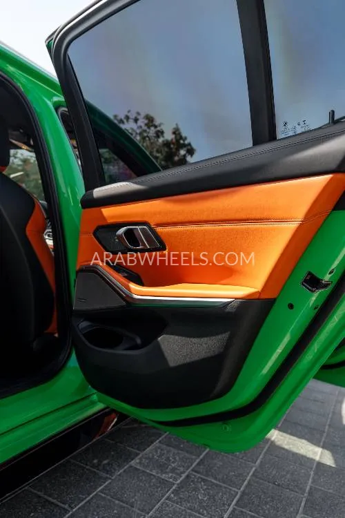 بي إم دبليو الفئة الثالثة 2022 for Sale in دبي Image-30