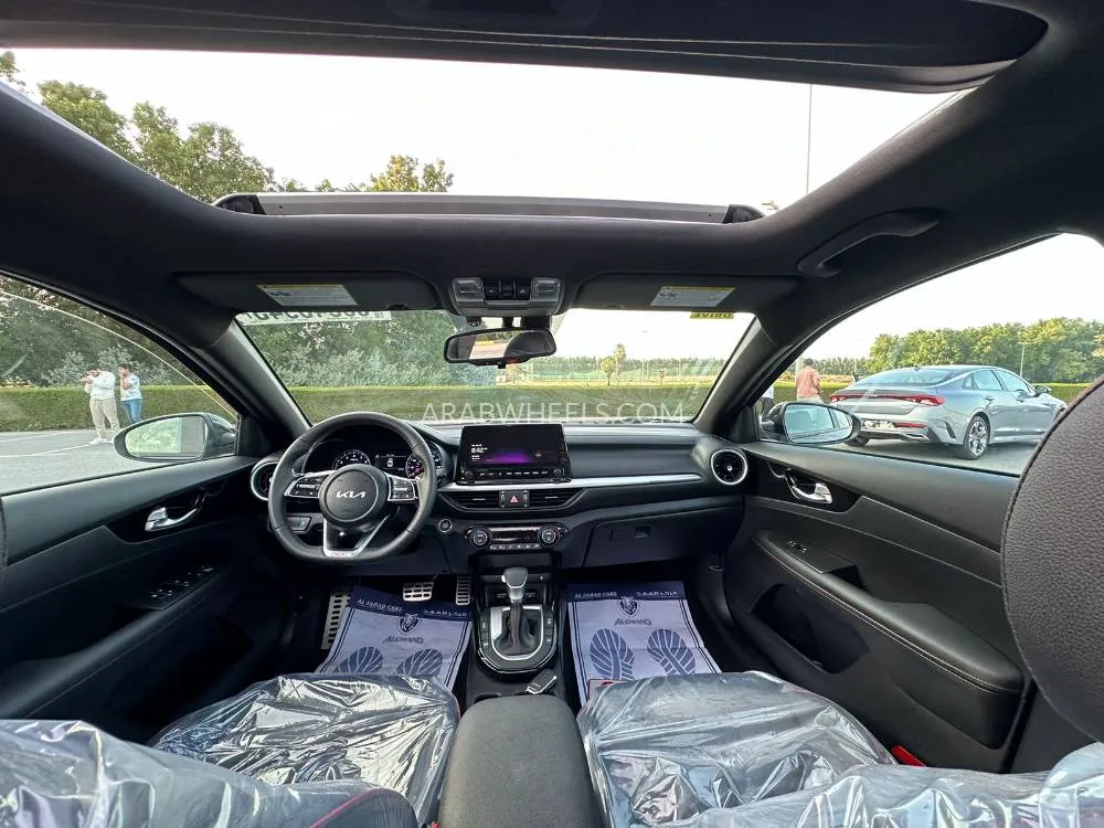 Kia Forte 2023 for Sale in Sharjah Image-14