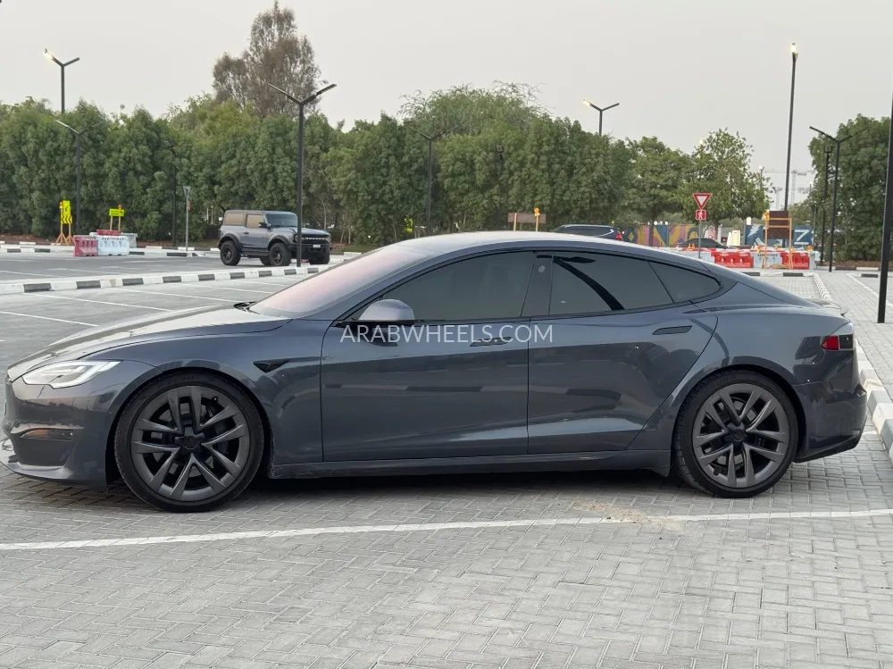 Tesla Model S 2021 for Sale in Sharjah Image-6