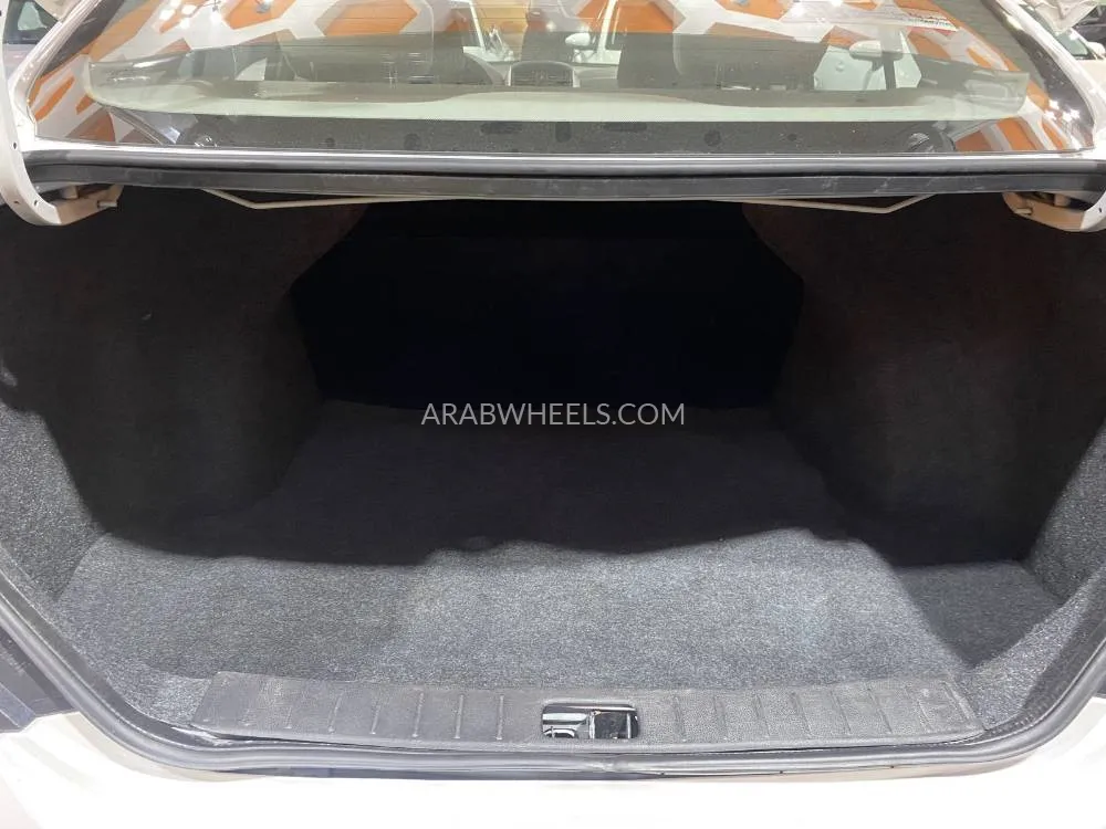 Nissan Sunny 2022 for Sale in Dubai Image-12