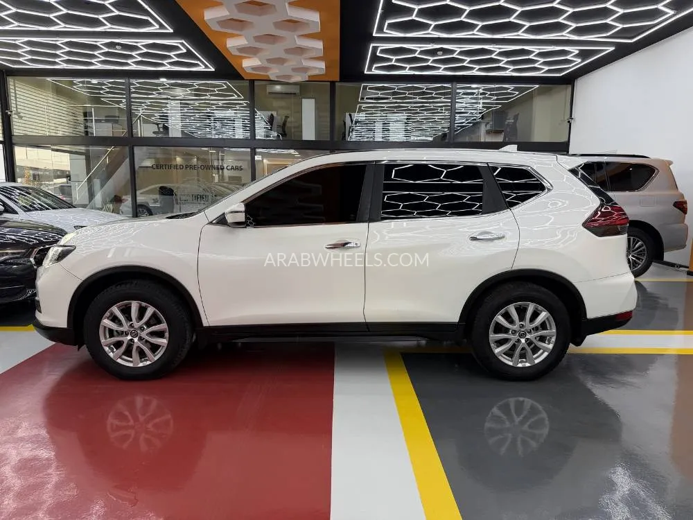 Nissan X-Trail 2022 for Sale in Dubai Image-4