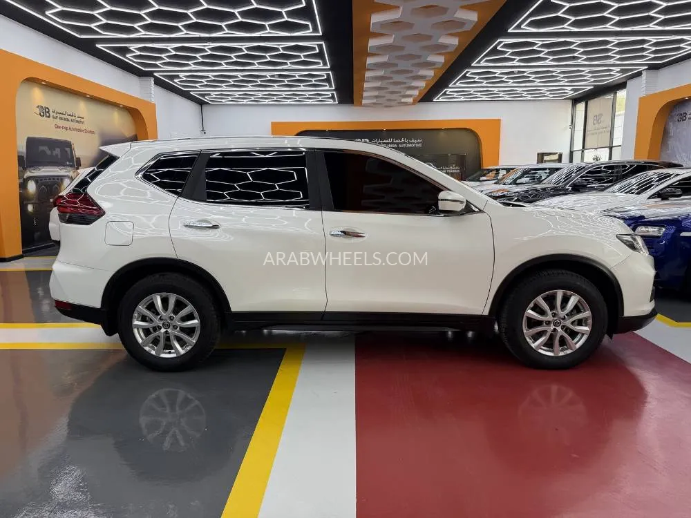 Nissan X-Trail 2022 for Sale in Dubai Image-5