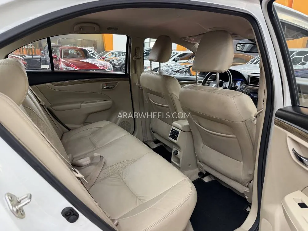 Suzuki Ciaz 2023 for Sale in Dubai Image-10