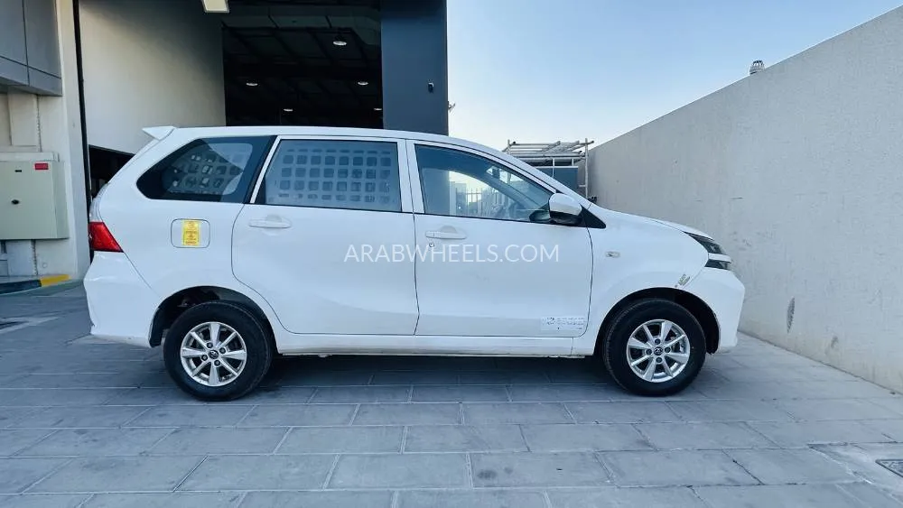 Toyota Avanza 2020 for Sale in Dubai Image-7