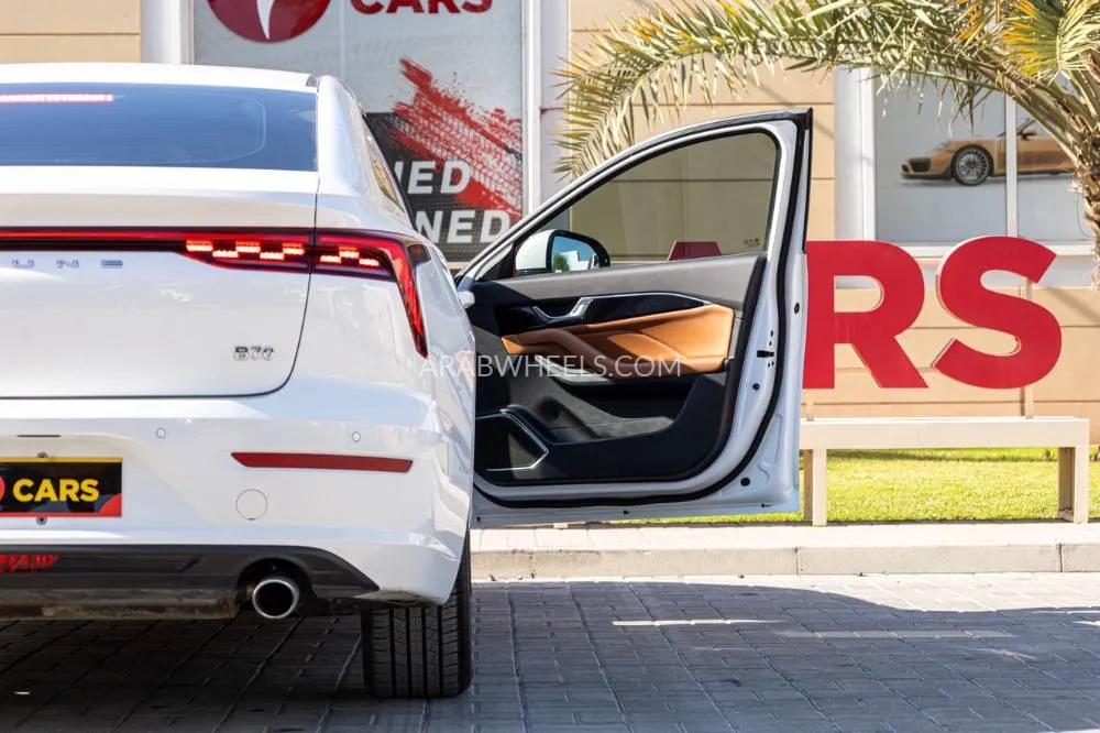 بيستون B70 2025 for Sale in دبي Image-7