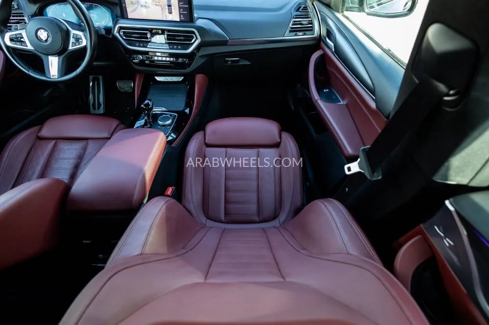 BMW X4 2022 for Sale in Dubai Image-16
