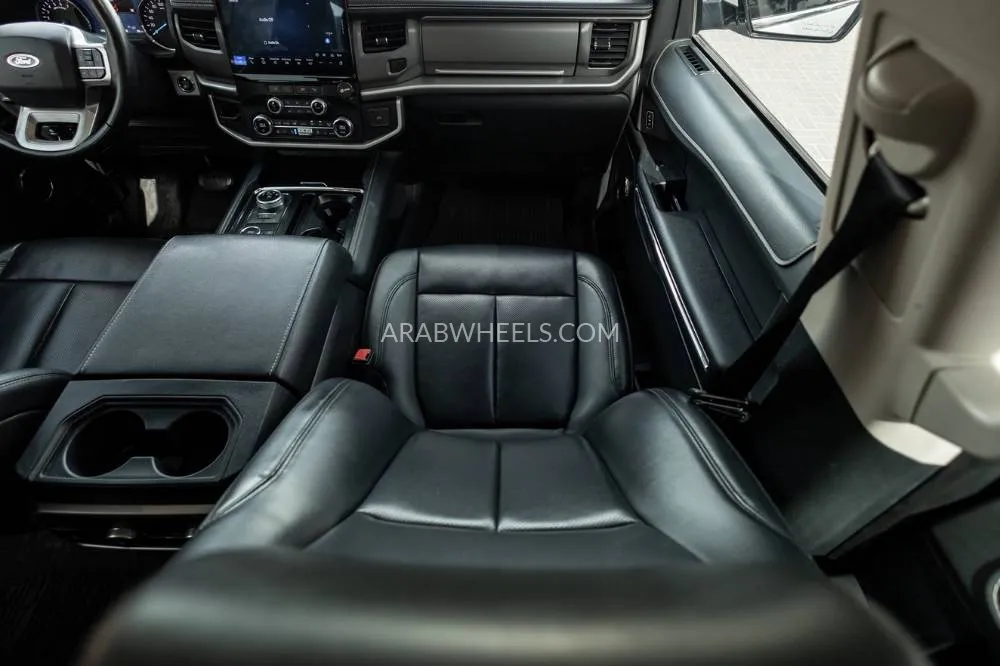 Ford Expedition 2022 for Sale in Dubai Image-15