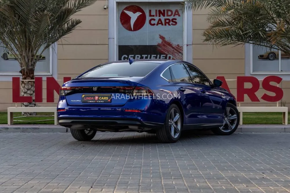 Honda Accord 2023 for Sale in Dubai Image-9