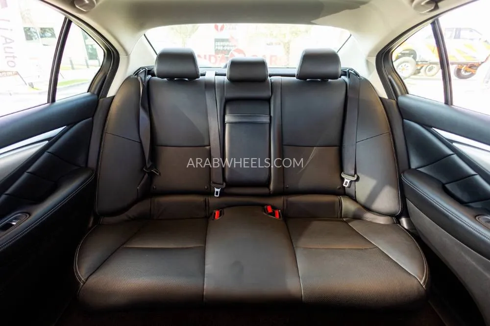 Infiniti Q50 2023 for Sale in Dubai Image-23