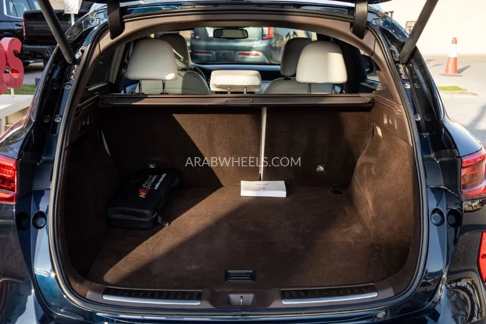 Infiniti Q50 2020 for Sale in Dubai Image-24