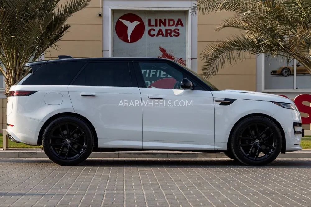 Land Rover Range Rover Sport 2024 for Sale in Dubai Image-10