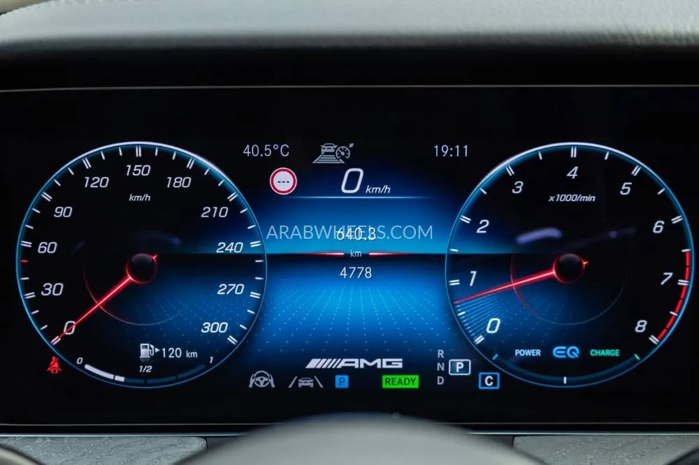 Mercedes Benz E Class 2023 for Sale in Dubai Image-22