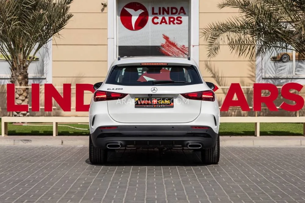Mercedes Benz GLA 2024 for Sale in Dubai Image-6