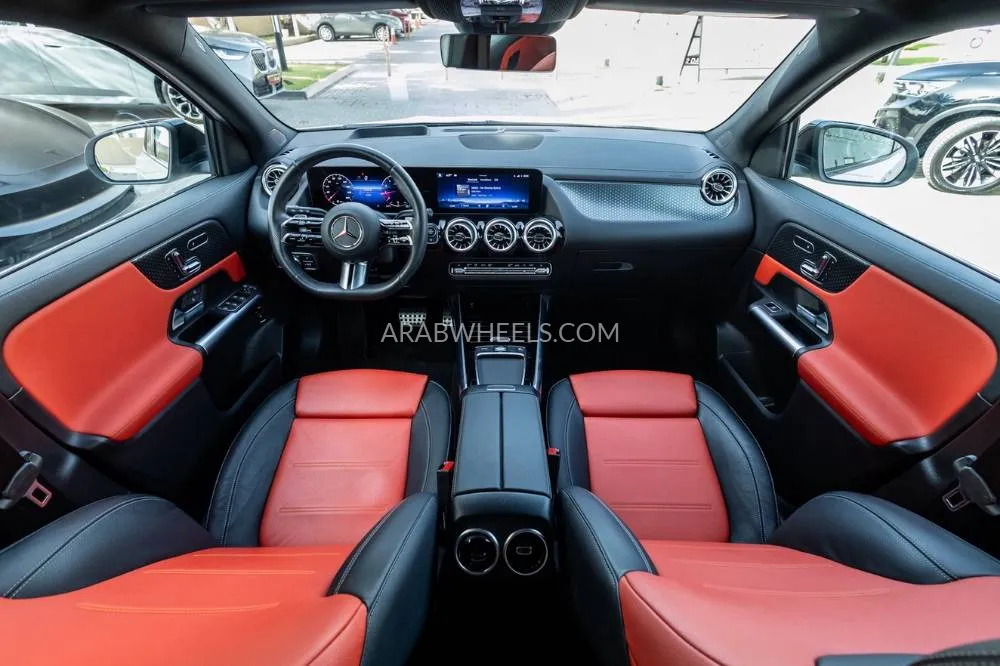 Mercedes Benz GLA 2024 for Sale in Dubai Image-16