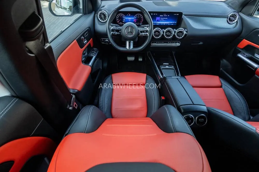 Mercedes Benz GLA 2024 for Sale in Dubai Image-17