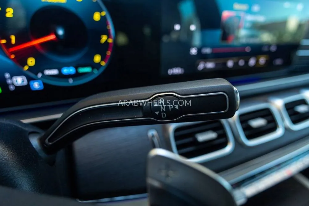 Mercedes Benz GLS 2022 for Sale in Dubai Image-21