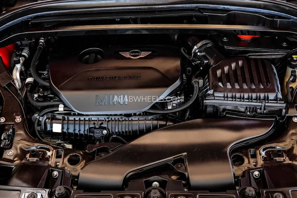 Mini Countryman 2018 for Sale in Dubai Image-12