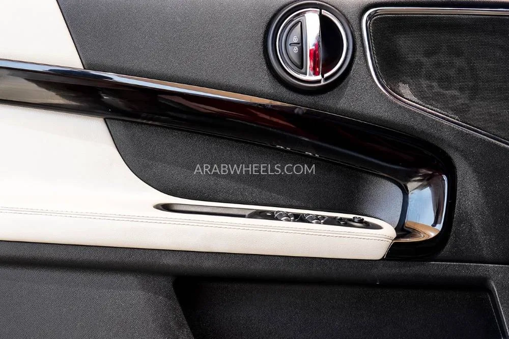 Mini Countryman 2018 for Sale in Dubai Image-15