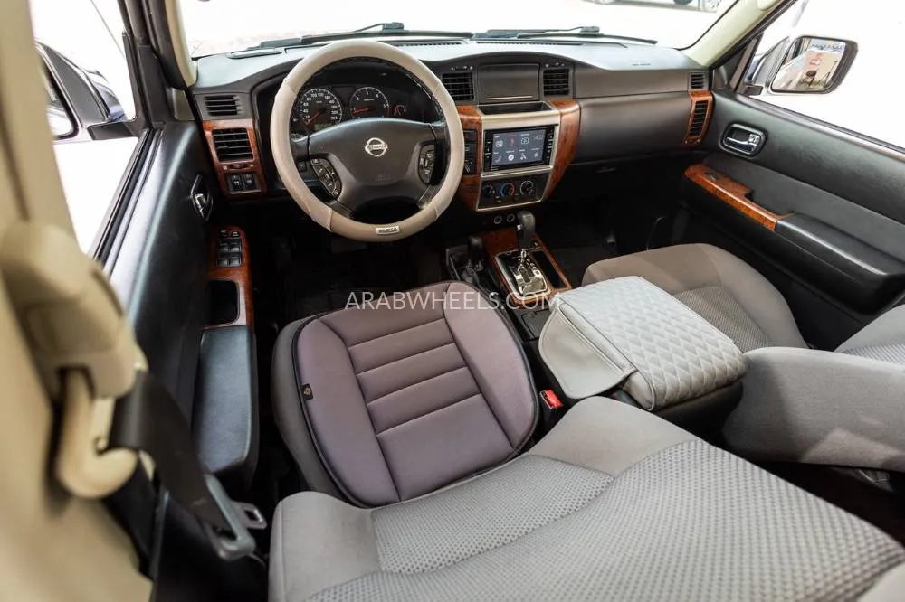 Nissan Patrol 2021 for Sale in Dubai Image-13