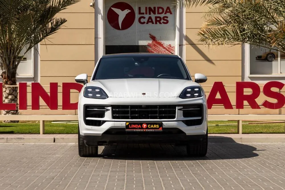 Porsche Cayenne 2025 for Sale in Dubai Image-4