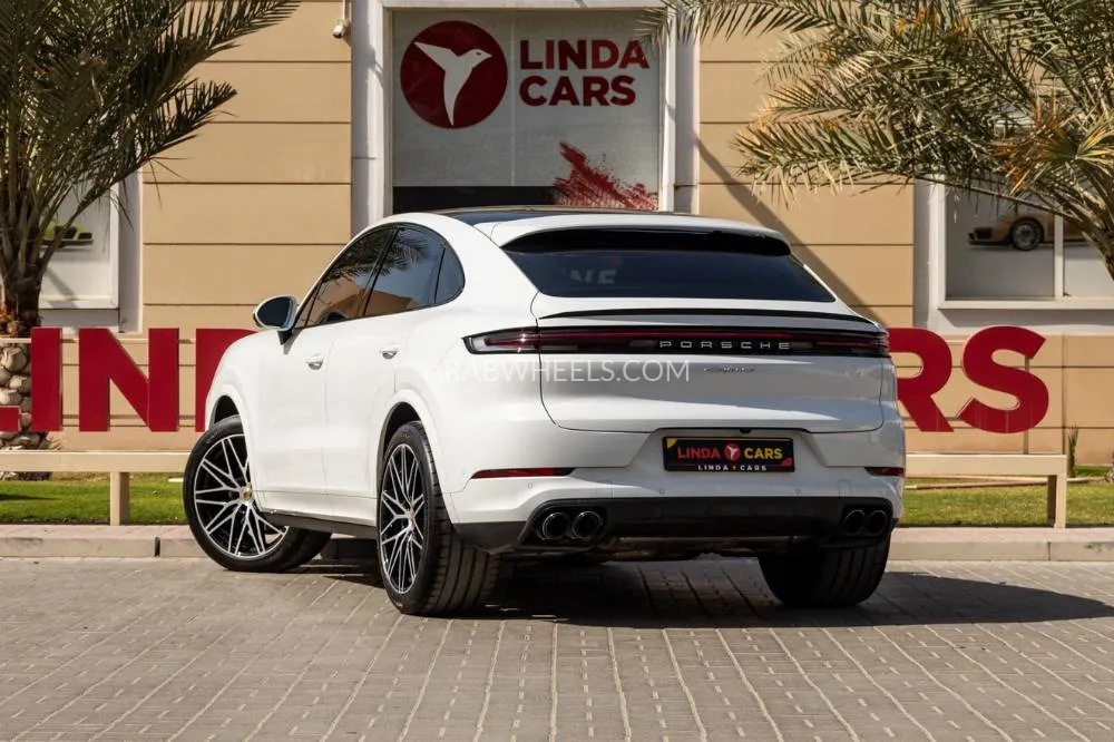 Porsche Cayenne 2025 for Sale in Dubai Image-8