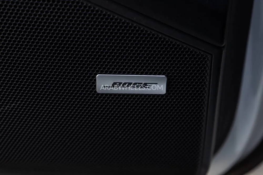 Porsche Cayenne 2025 for Sale in Dubai Image-12