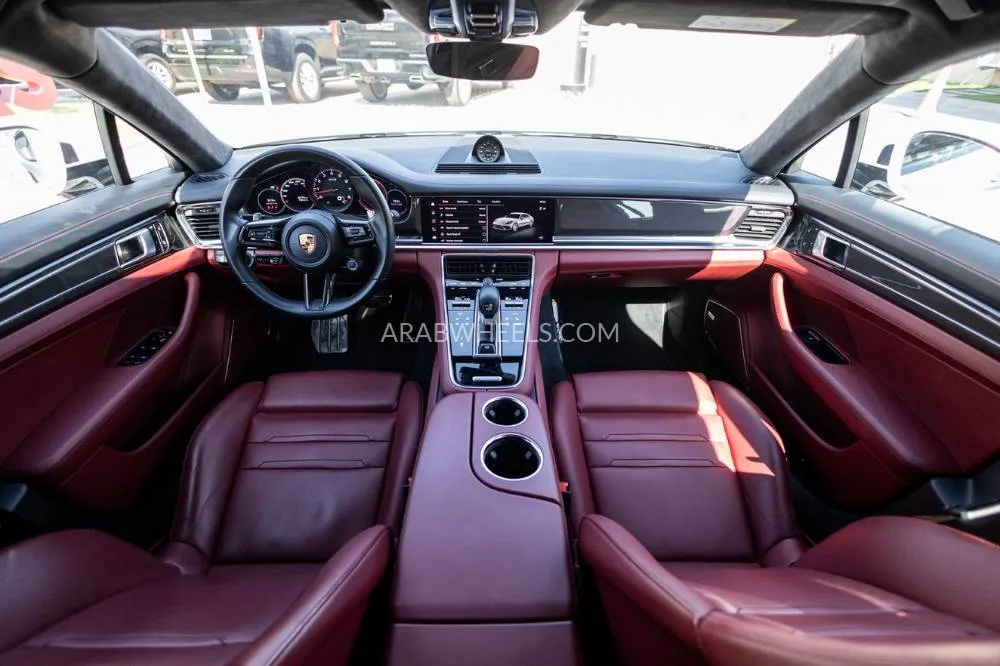 Porsche Panamera 2022 for Sale in Dubai Image-17