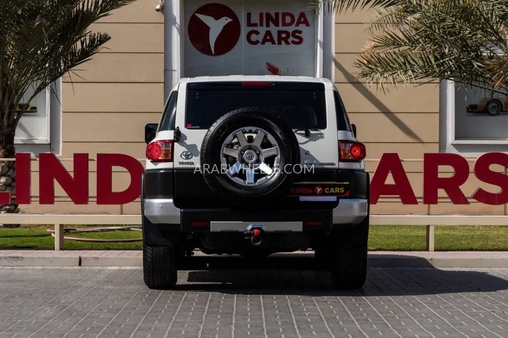 Toyota FJ Cruiser 2022 for Sale in Dubai Image-6