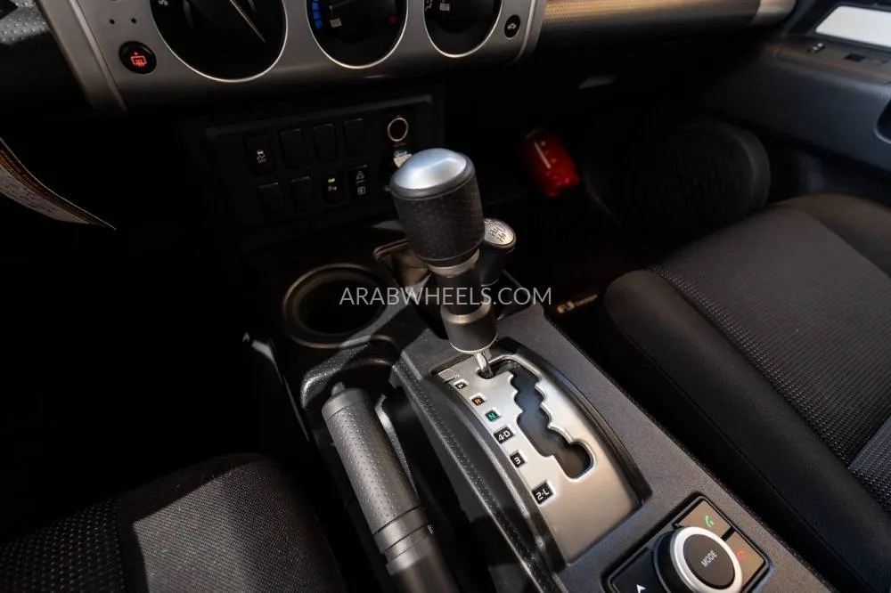 Toyota FJ Cruiser 2022 for Sale in Dubai Image-20