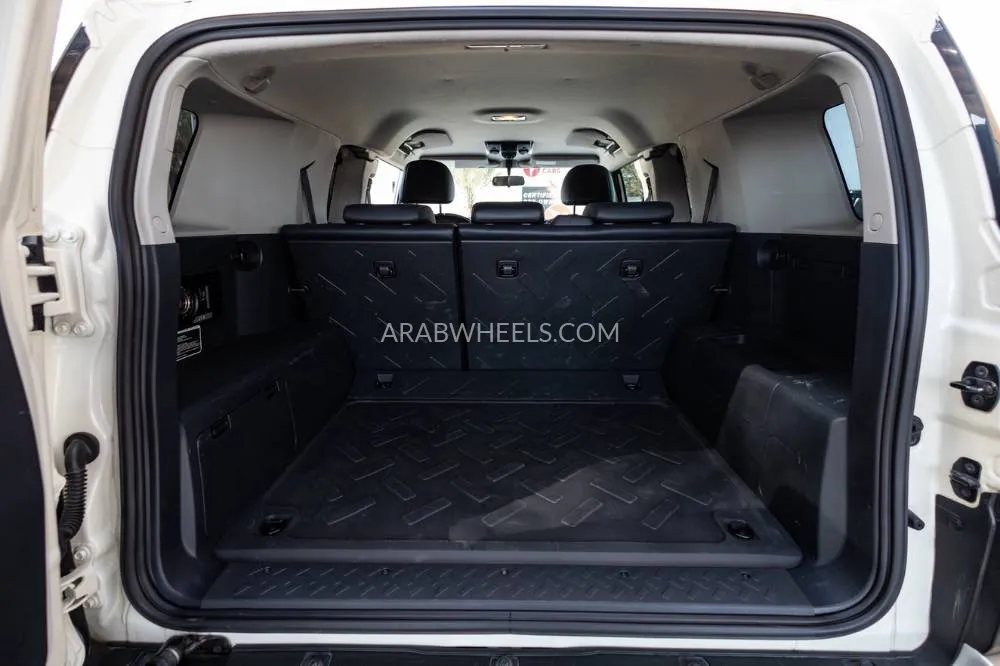 Toyota FJ Cruiser 2022 for Sale in Dubai Image-24