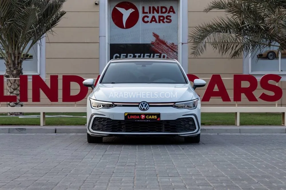 Volkswagen Golf GTI 2021 for Sale in Dubai Image-4