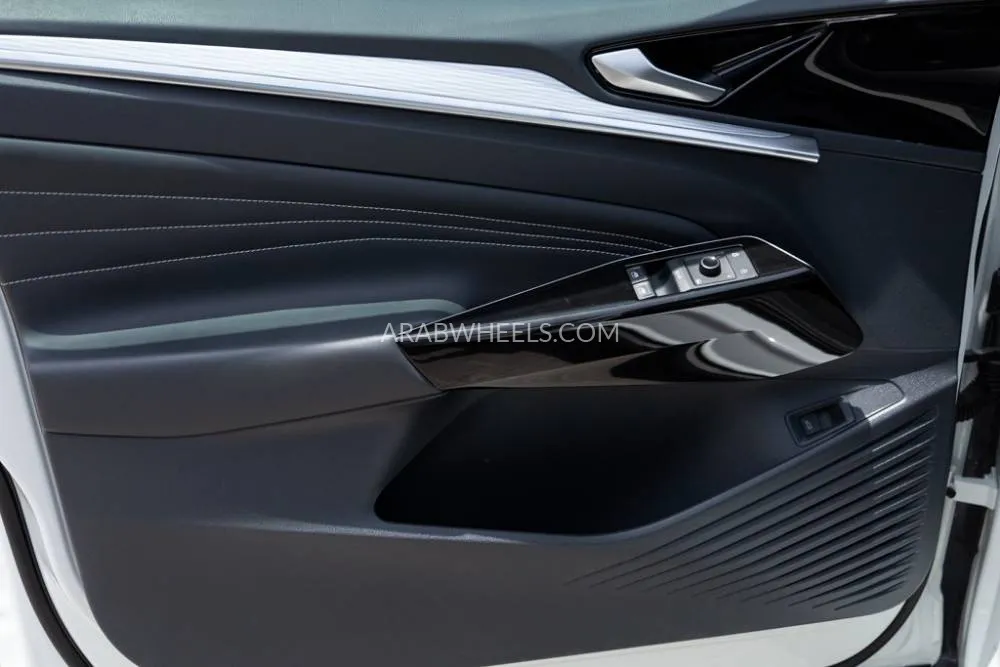 Volkswagen ID.4 2021 for Sale in Dubai Image-12