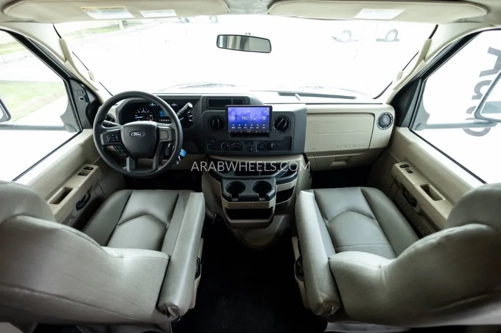 Ford E 450 2022 for Sale in Dubai Image-18