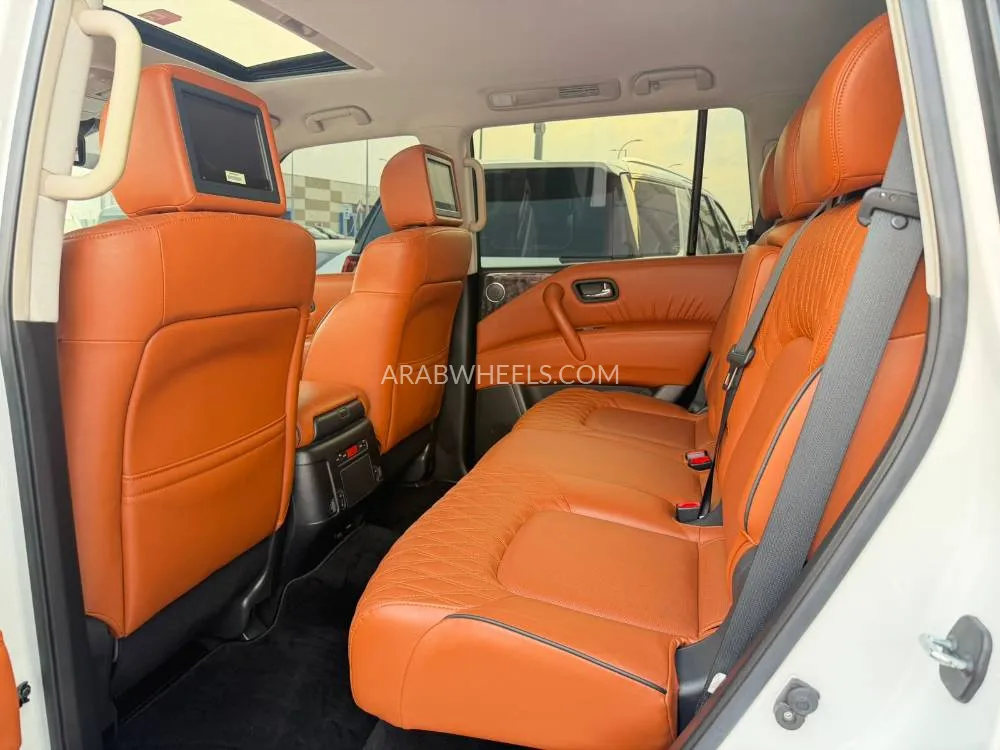 Nissan Patrol 2021 for Sale in Abu Dhabi Image-10