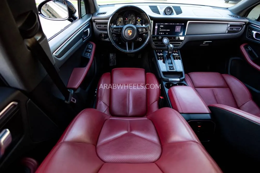 Porsche Macan 2022 for Sale in Dubai Image-13