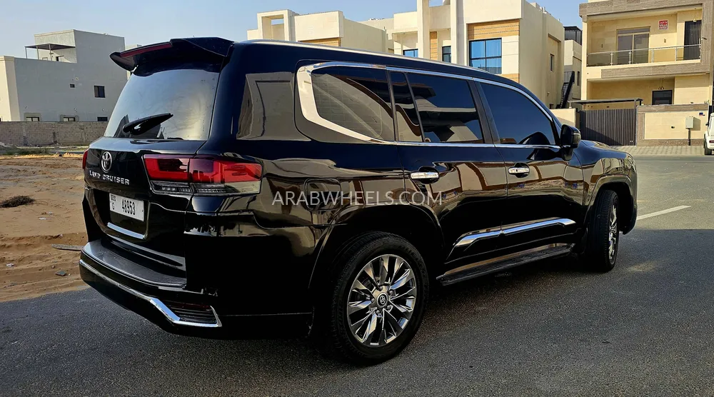 تويوتا لاند كروزر 2014 for Sale in عجمان Image-9